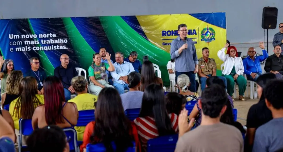 Escola Móvel de Imagem Pessoal forma profissionais do setor da beleza em Itapuã do Oeste