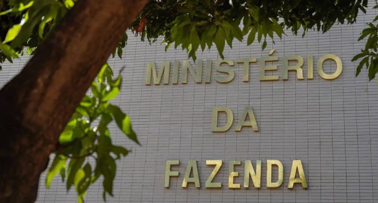 Estatais em dificuldade poderão pedir aportes da União