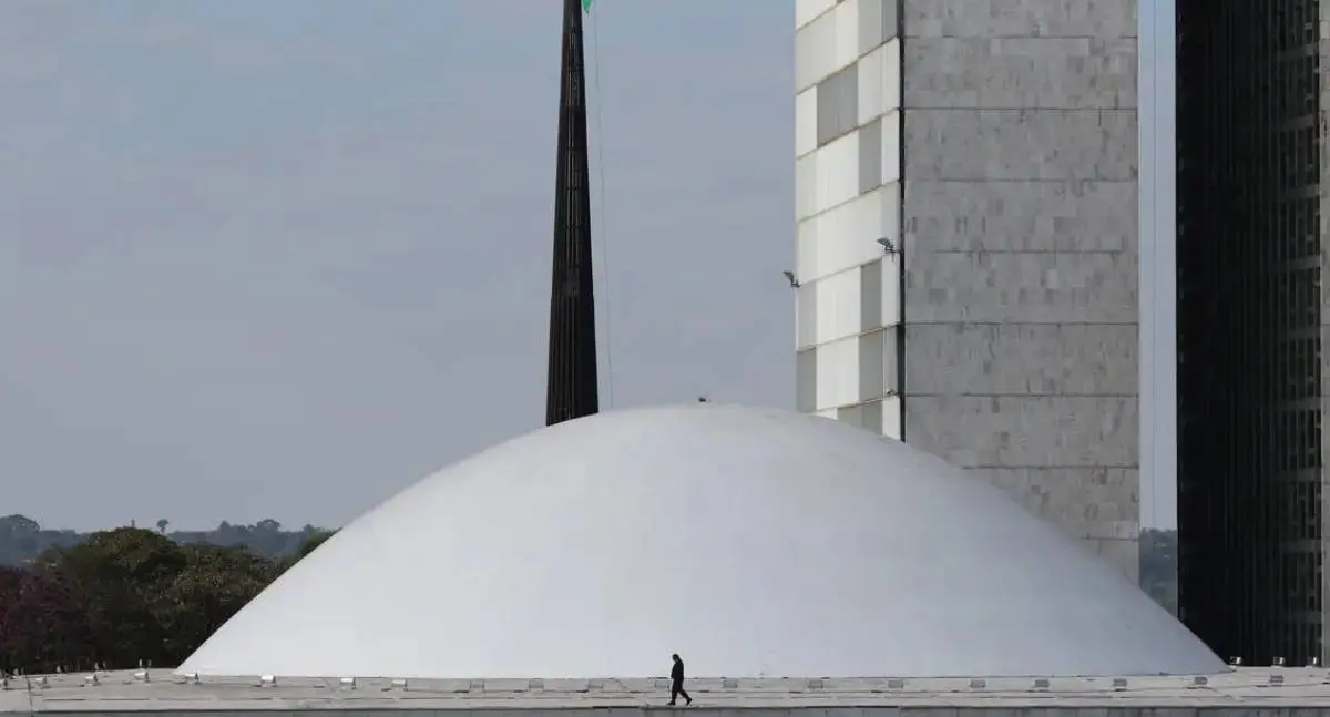 Ex-coordenador do INSS depõe em CPMI após condução coercitiva