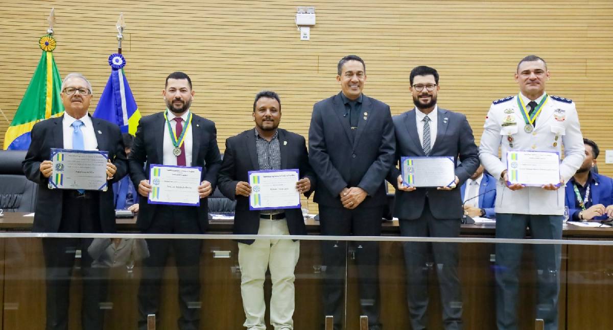 Eyder Brasil concede honrarias a Elias Rezende e Anderson Batista em solenidade na Assembleia