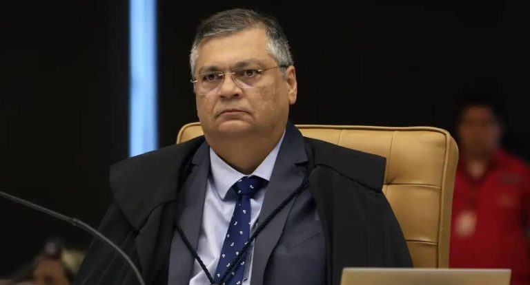 Flávio Dino cobra explicações sobre desvios de R$ 22 milhões no Dnocs