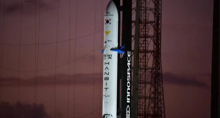 Foguete sul-coreano explode após decolagem na Base de Alcântara