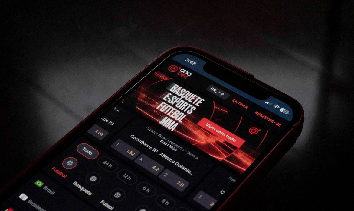 Fux suspende bloqueio de bets para beneficiários sociais