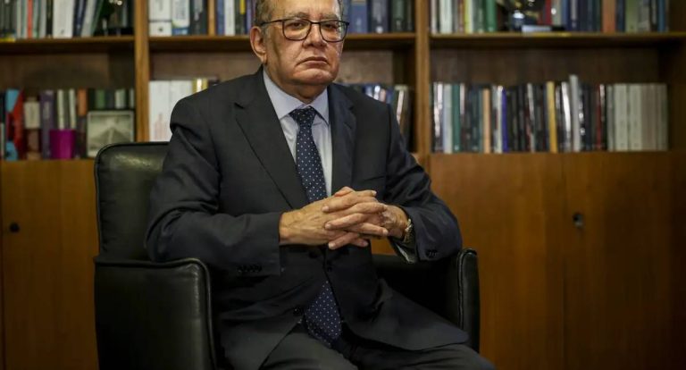 Gilmar Mendes defende debate interno sobre código de conduta no STF