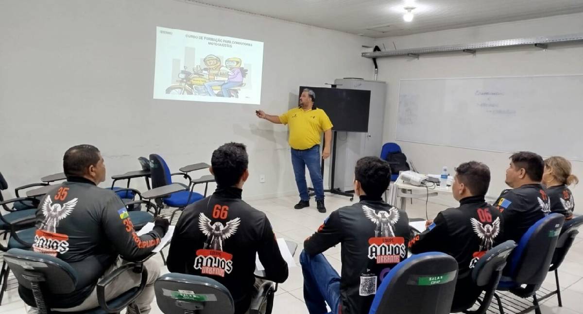 Governo de RO capacita mototaxistas e reforça segurança viária em Porto Velho