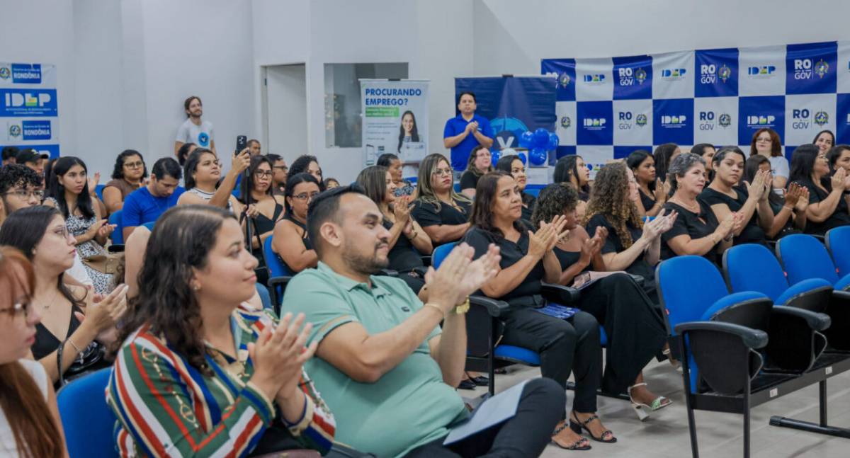 Governo de RO entrega certificados e kits a concluintes do programa Vencer