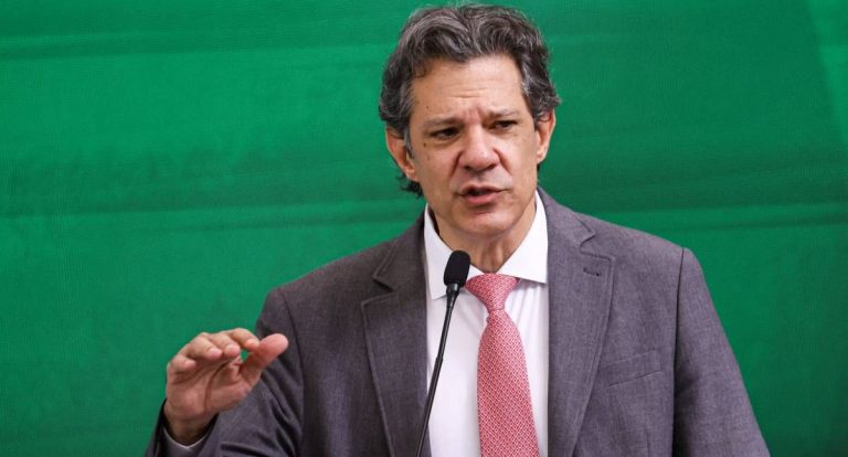 Haddad afirma que orçamento de 2026 depende de 20 bilhões