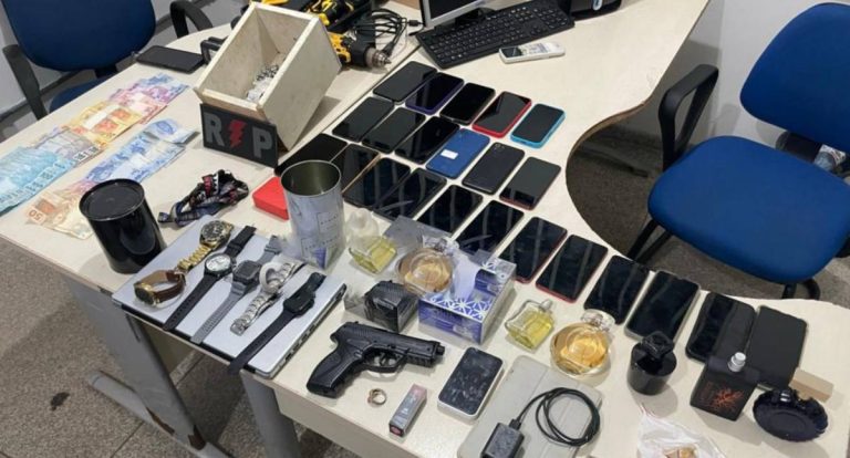 Homem é preso por tráfico de drogas após abordagem da PM no Bela Vista