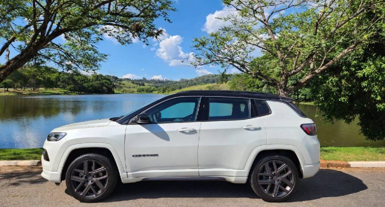 Jeep Compass se reorganiza e mantém disputa direta no segmento de SUVs médios