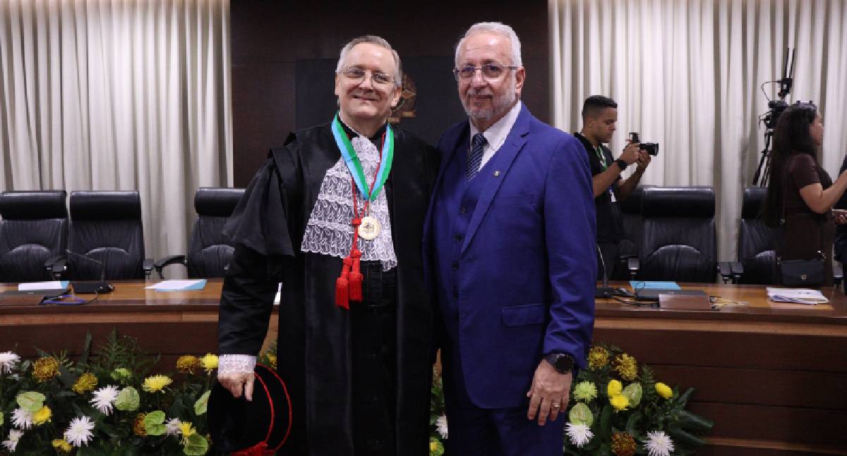 Juiz Adolfo Theodoro Naujorks toma posse como desembargador do TJRO