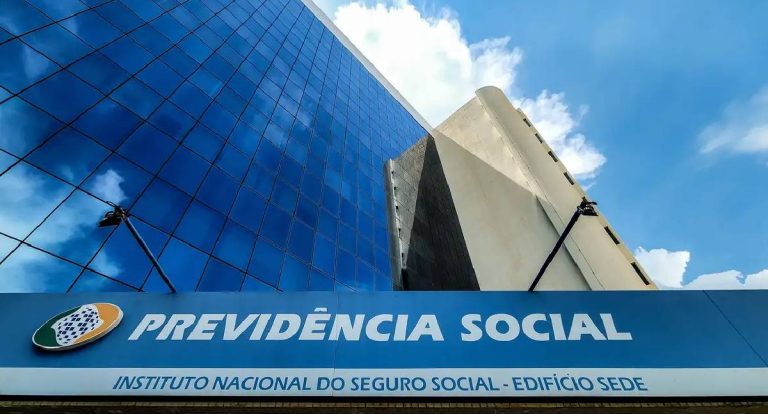 Justiça paga R$2,3 bi em atrasados do INSS