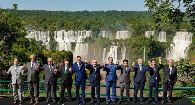 Lula diz que acordo UE-Mercosul será assinado em janeiro