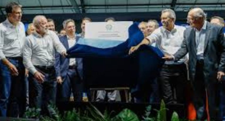 Lula reforça incentivo à indústria durante início da produção de veículos elétricos da GM no Brasil