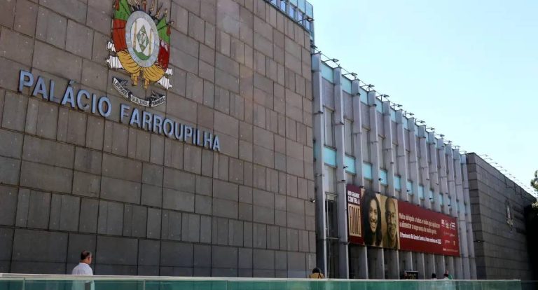 Lula sanciona porte de arma para policiais legislativos estaduais