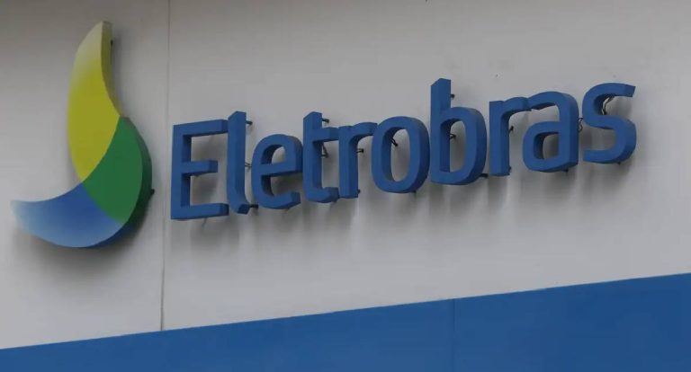 Lula veta PL sobre realocação de trabalhadores da Eletrobras