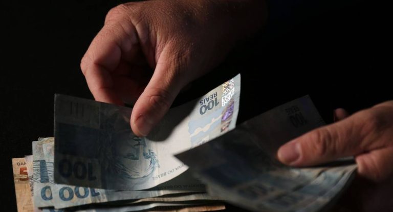 Mercado financeiro reduz previsão da inflação oficial para 4,43% em 2025