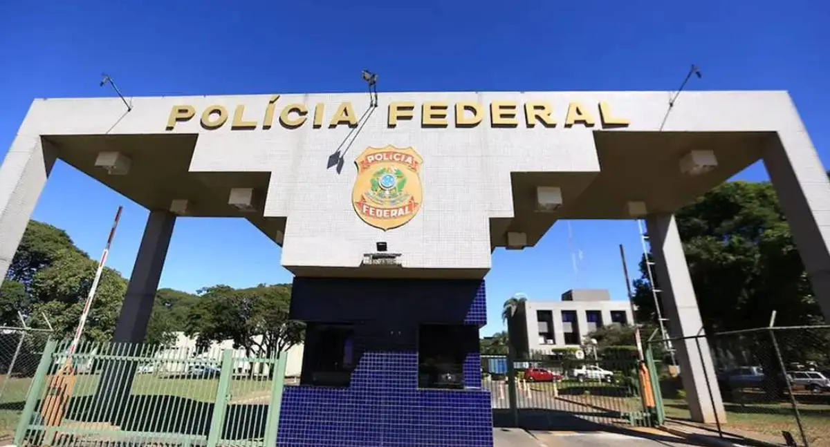 Moraes autoriza sessões de fisioterapia para Bolsonaro na prisão