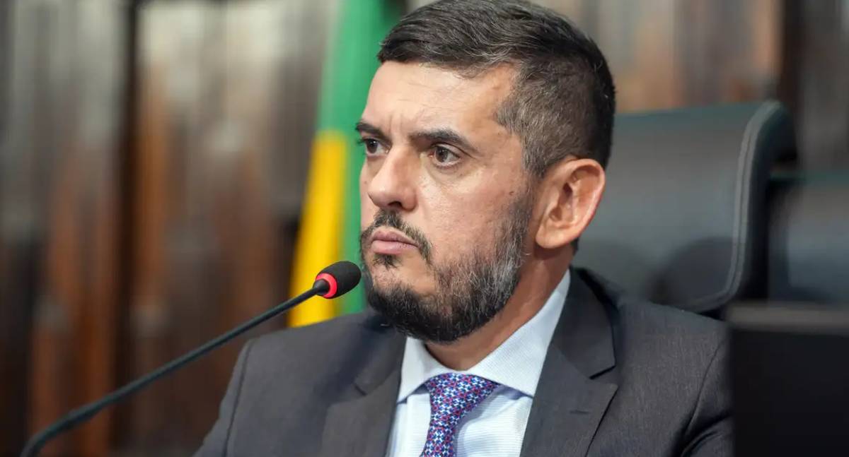 Moraes manda soltar presidente da Alerj após deputados derrubarem prisão de Bacellar