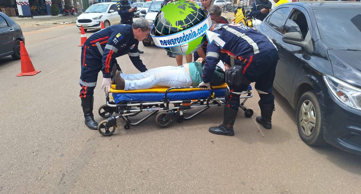 Motociclista fica gravemente ferida em colisão com caminhonete