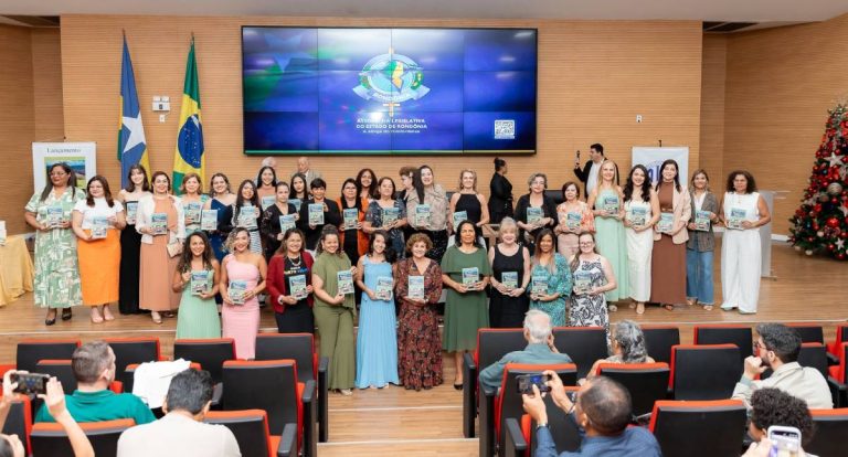 Mulheres lançam coletânea de poesia sobre Porto Velho na ALE-RO