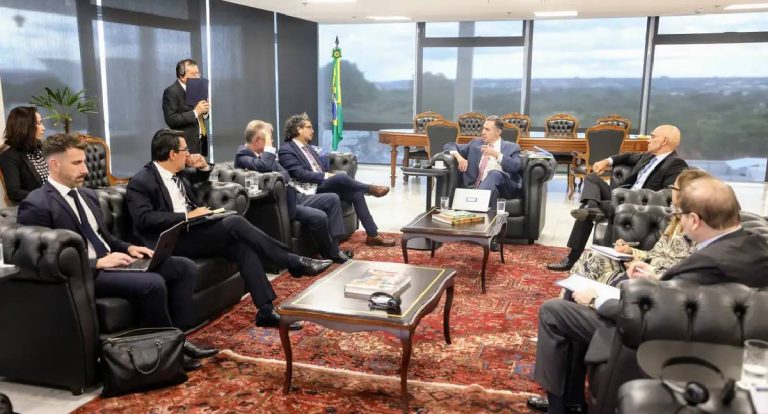 OEA vê instituições fortes e nega censura no Brasil