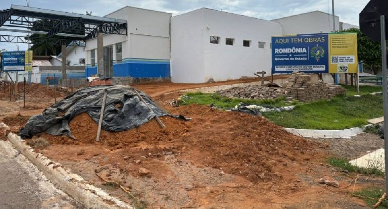 Pedro Fernandes celebra reforma do hospital de Monte Negro