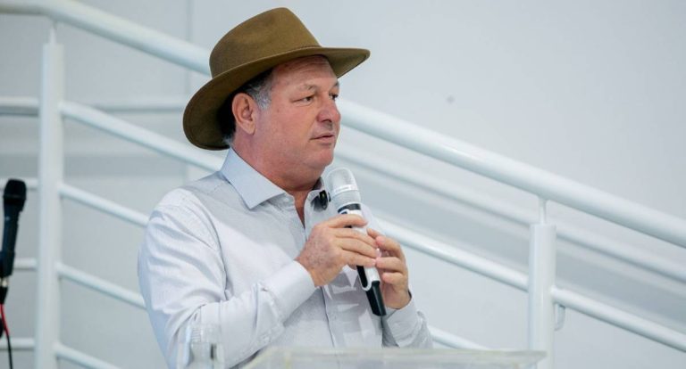 Pedro Fernandes defende estado de calamidade para o leite e propõe CPI em audiência pública em Ariquemes