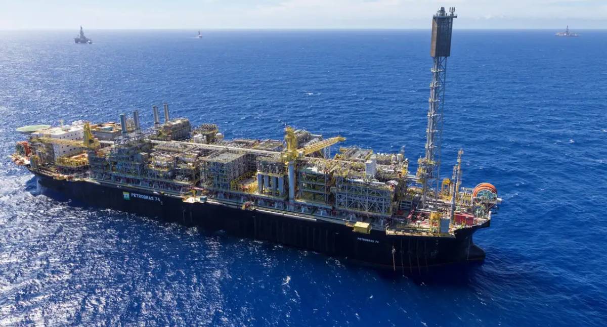 Petrobras aumenta participação no pré-sal após arrematar fatias da União