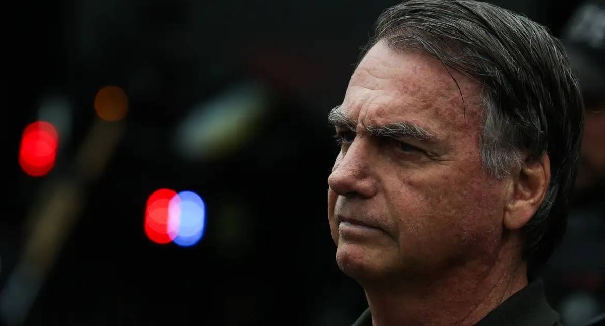 PF aponta necessidade de cirurgia de hérnia em Bolsonaro