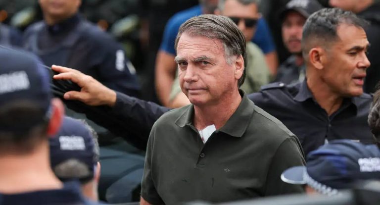 PGR apoia cirurgia de Bolsonaro autorizada pelo Supremo