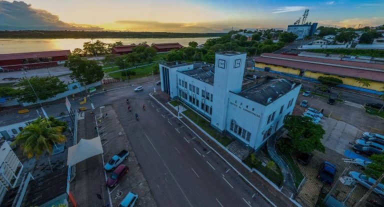 Prefeitura de Porto Velho garante pagamento do piso do magistério e abono a servidores da educação