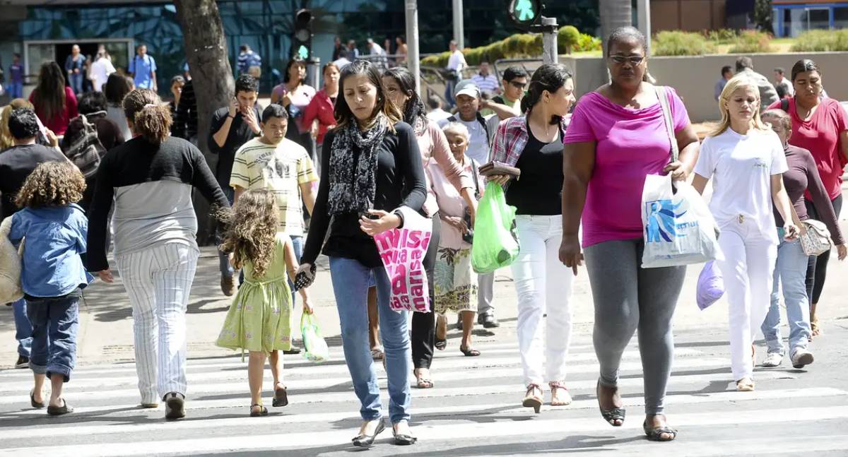 Quase metade das mulheres brasileiras denuncia desrespeito