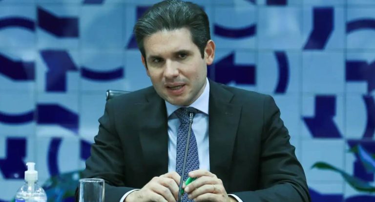 Relatório da PEC da Segurança deve ser apresentado nesta terça-feira (2)