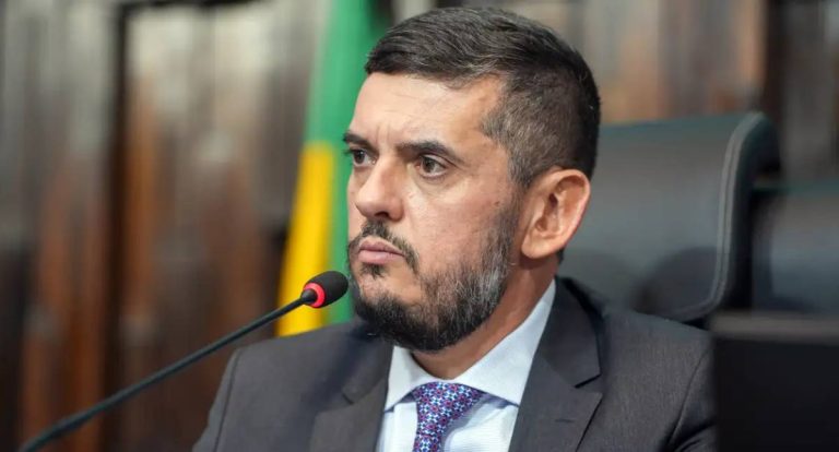 Rodrigo Bacellar pede licença de 10 dias da Alerj após ser solto pelo STF