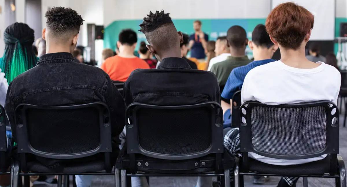 Senado aprova política nacional de incentivo à formação de professores