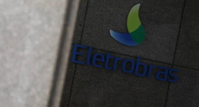 Senado aprova realocação de empregados de empresas privatizadas