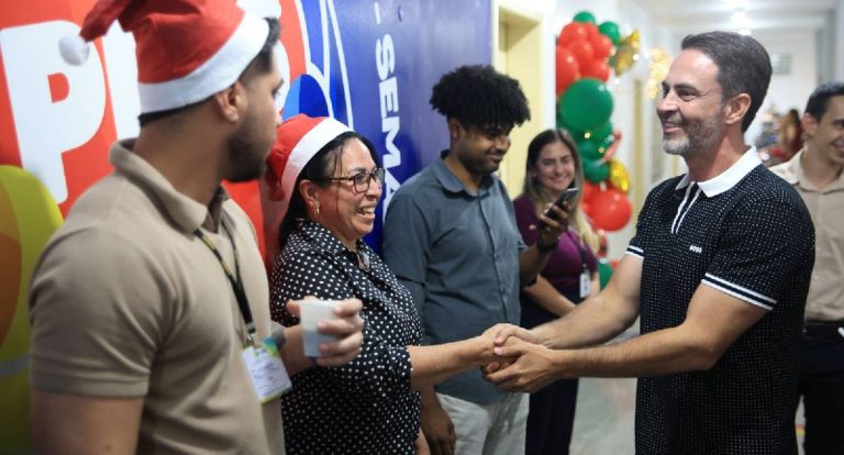 Servidores participam de concurso de ornamentação natalina na Semad