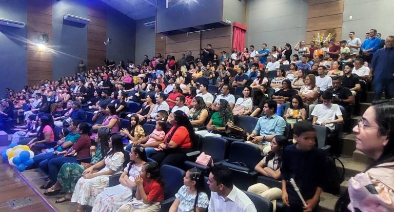 Teatro Banzeiros recebe recital do CMACE Laio nesta segunda-feira