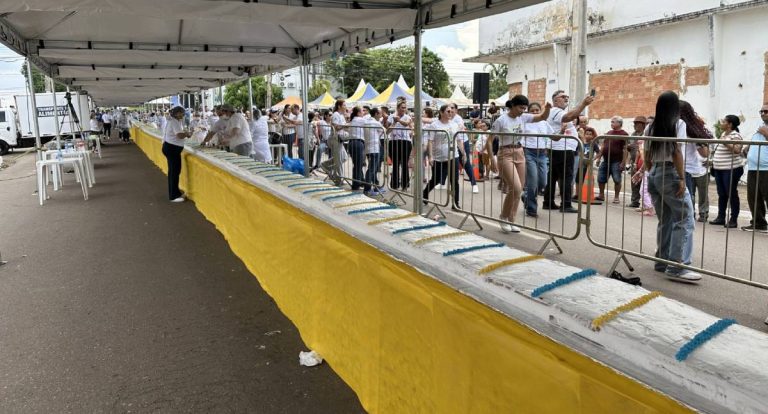 Um dos momentos mais marcantes de 2025: o maior bolo já visto em Porto Velho