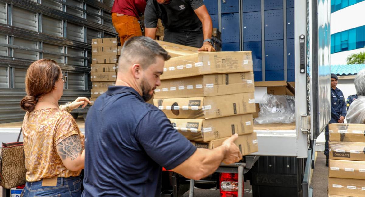 Aquisições ampliam tecnologia, conforto e logística escolar na rede estadual na volta às aulas