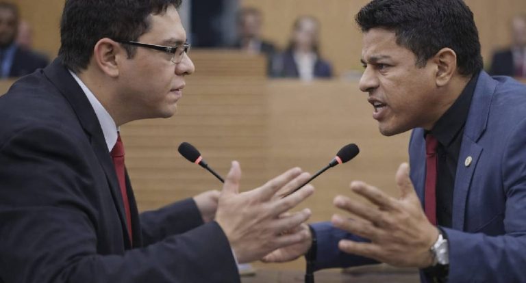 Ayel Muniz questiona gestão de Fúria com base em números do emprego em Cacoal