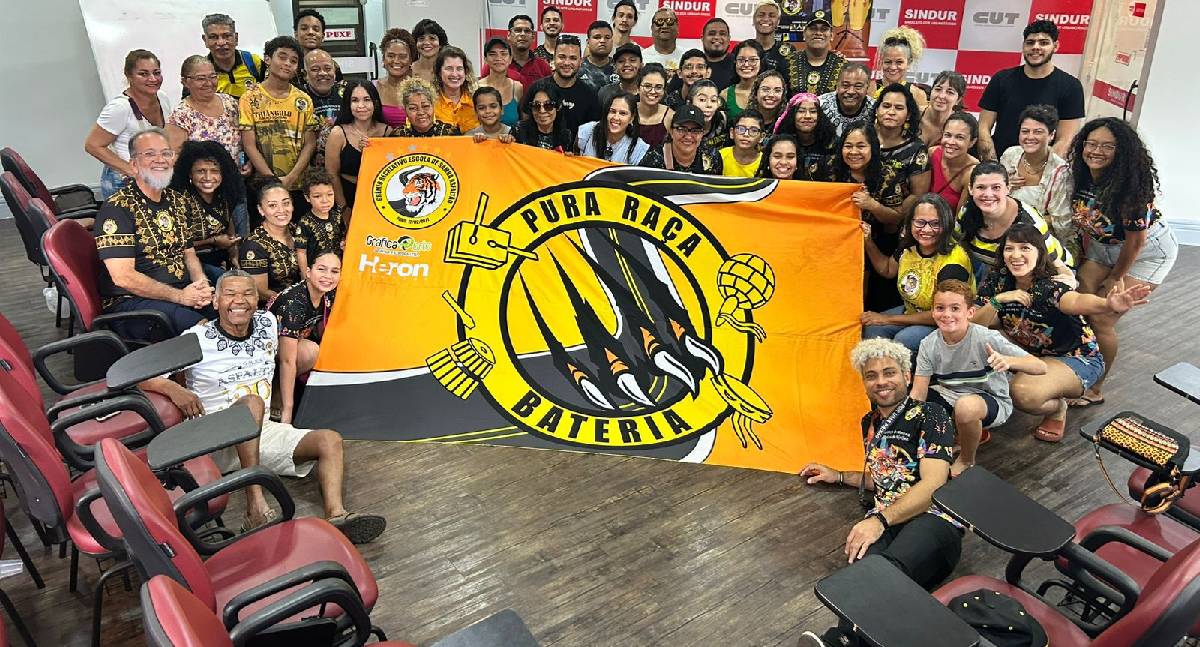 Família Asfaltão entrega certificados e inaugura sede cultural