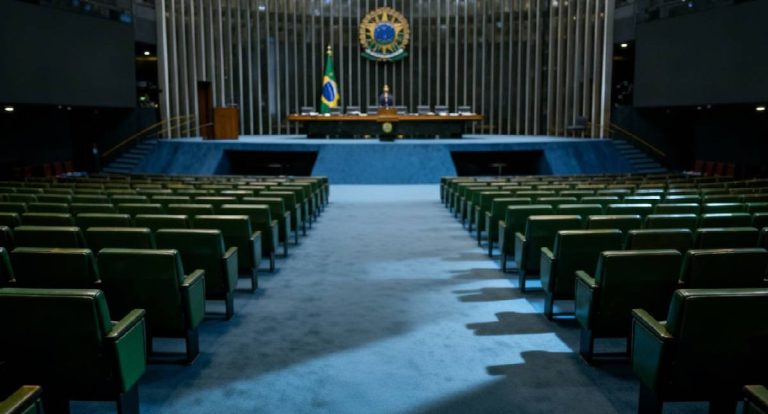 Marcos Rocha: um líder de aparência – Por Ayel Muniz