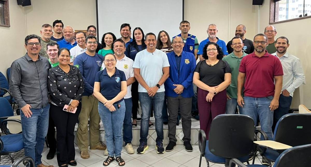 Perícia criminal em Rondônia: Eyder Brasil visita a Politec