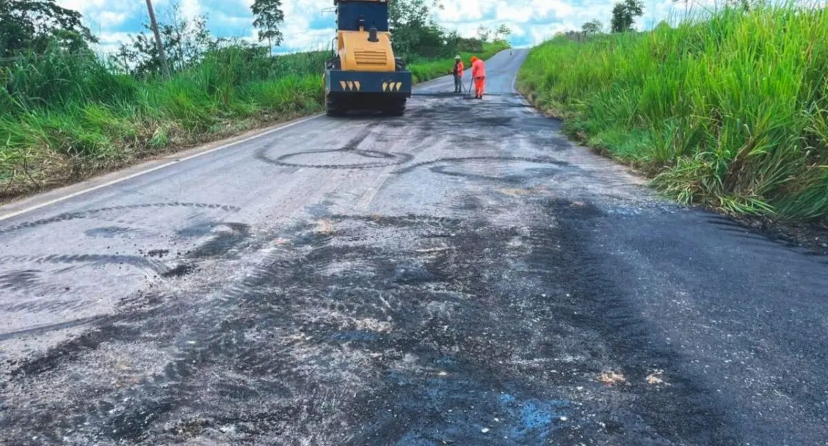 RO-463 passa por recuperação asfáltica em 35 km para reforçar segurança e tráfego