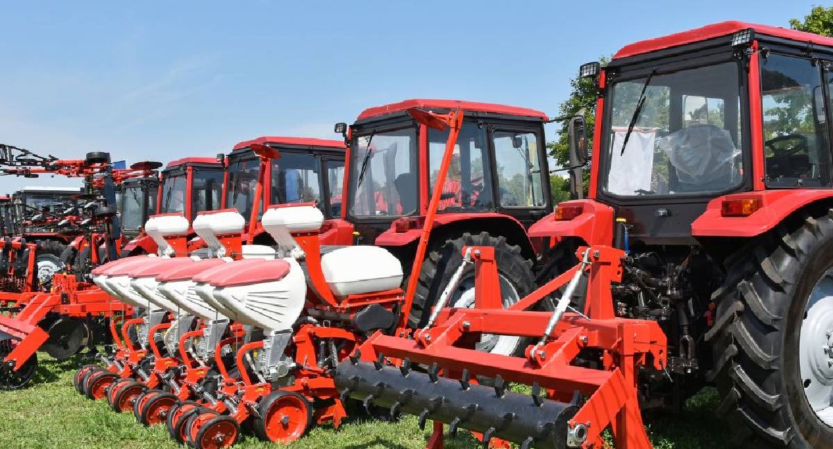 Reforço no campo: cinco cidades de RO vão receber doações de maquinário do MAPA