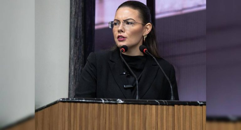 Sofia Andrade propõe mais transparência em multas de trânsito em Porto Velho