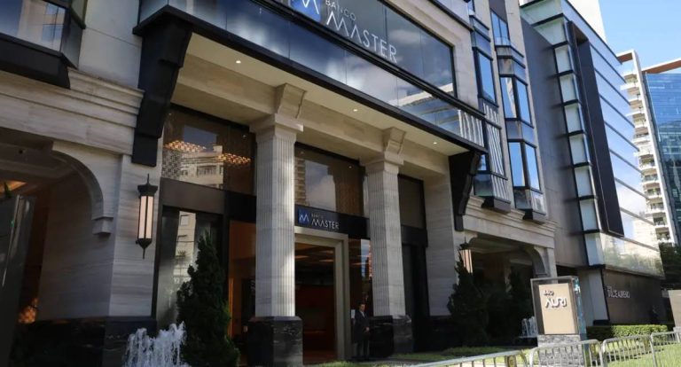 Acareação revela versões opostas de banqueiro e ex-gestor do BRB