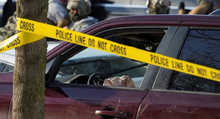 Agente de imigração atira e mata mulher: caso gera tensão nos EUA