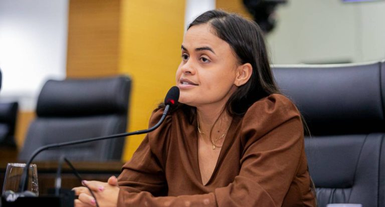 Alero derruba veto do Governo e mantém emenda da Dra. Taíssa aos servidores do Iperon